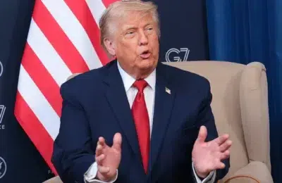 Trump semnează un acord preliminar cu Iranul. Cota sa de aprobare scade la 36 la suta
