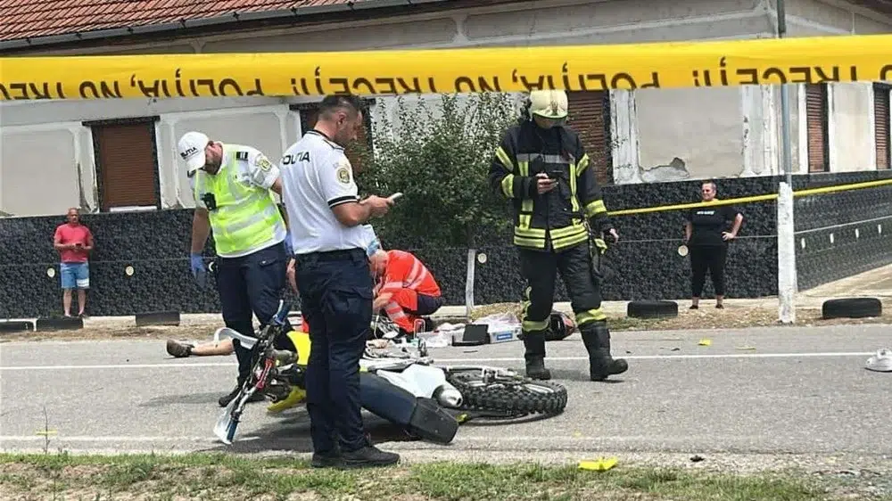 Doi adolescenți de 17 și 18 ani mor într un accident în Timiș. Motocicleta a lovit o mașină