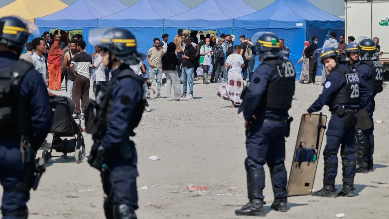 UE aproba centre de detentie in strainatate pentru migranti. Liderii europeni schimba regulile