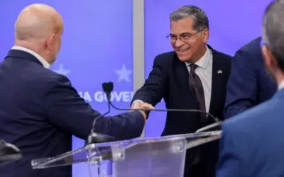 Alegeri primare in California cu 60 de candidati. Xavier Becerra si Steve Hilton conduc cursa