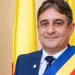 Primarul din Alba Iulia primeste o amenda de 53.000 de lei. Tribunalul sanctioneaza lipsa actelor
