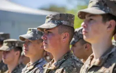 Moldova introduce un curs militar obligatoriu de 42 de zile pentru barbatii de pana la 55 de ani