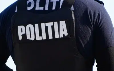 Arsenal de arme albe descoperit la clanurile Ștoacă și Toboșarii. 11 persoane reținute în București