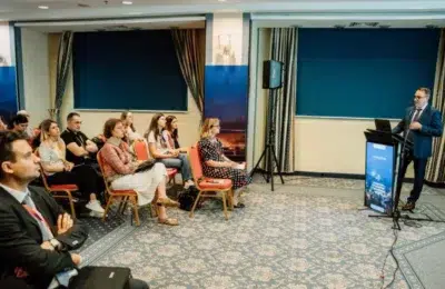 120 de medici din 16 tari participa la un curs de neurofiziologie la Sibiu. Evenimentul MedLife