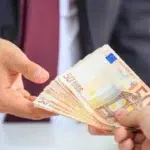 76% dintre angajatori recunosc ca platesc diferit oamenii pe posturi similare. Datele noului studiu