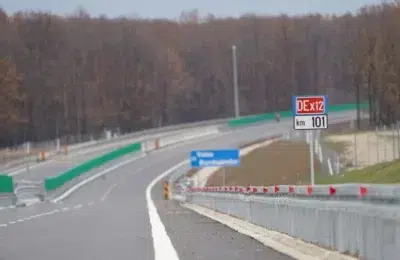 Drumurile expres din Romania vor avea benzi de urgenta. CNAIR aproba noile standarde