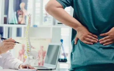 Cinci semne de alarma la durerile de spate. Analizele in picioare pot evita operatiile inutile