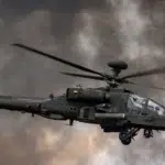 Un elicopter american Apache se prabuseste in Stramtoarea Ormuz. Trump confirma salvarea pilotilor