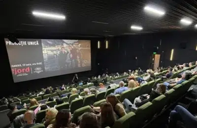 Peste 43.000 de romani au vazut noul film Fjord. Record absolut pentru productia lui Mungiu