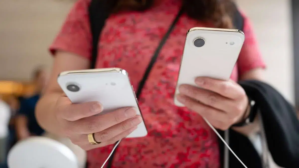 Apple testeaza iPhone Air 2 cu baterie imbunatatita. Lansarea este mutata in primavara lui 2027
