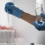 Peste 50 la suta dintre femei fac infectii urinare recurente. Medicii explica protocolul corect