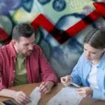 Inflația urcă la 10,9% în luna mai. Românii plătesc facturi la curent cu 55% mai mari