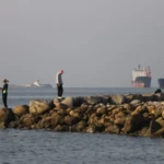 1500 de nave reiau navigatia in stramtoarea Hormuz. SUA si aliatii curata minele iraniene