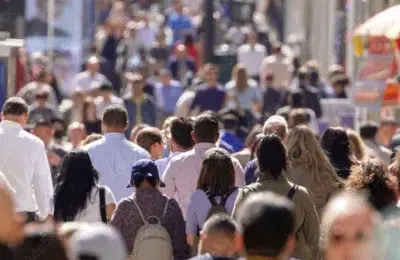 83% dintre romani asteapta noi scumpiri la bunuri si servicii. Studiu Boston Consulting Group
