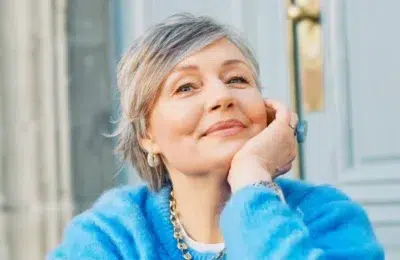 Femeile la menopauza se confrunta cu 72 de simptome. Medicii cer schimbarea evaluarilor