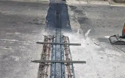 Traficul pe viaductul Râu Vadului se reia joi pe ambele sensuri. Șoferii scapă de cozile de pe DN7