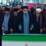 Ali Khamenei a fost înmormântat la Mashhad. Succesorul său lipsește din cauza rănilor grave