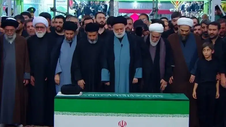 Ali Khamenei inmormantare