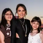 Alina Sorescu implineste 40 de ani. Artista a organizat o petrecere pe o terasa din Bucuresti