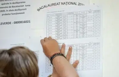 45 de elevi au media 10 la Bacalaureat. Cum se depun cererile pentru vizualizare si contestatii