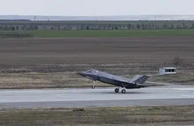 Baza 86 Aeriana Borcea dezminte zvonurile despre pilotii F16. Identitatea lor ramane secreta