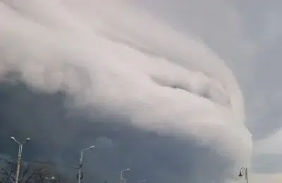 Cod galben de furtuni si vijelii in aproape toata tara. ANM anunta rafale de 80 km pe ora