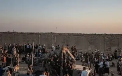 Mii de israelieni protesteaza la bariera cu Fasia Gaza. Ei cer reinfiintarea coloniilor