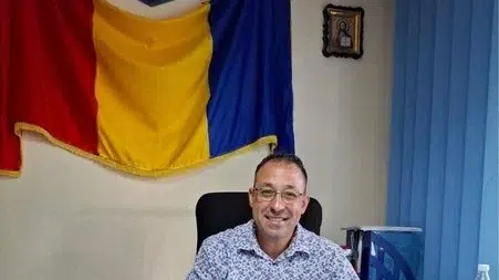 Primarul din Grindu se da singur in judecata. Edilul cere instantei cresterea propriei indemnizatii