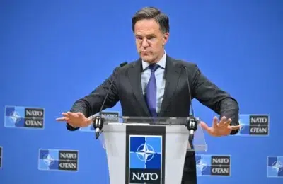 Rutte cere Europei sa aloce mai multi bani pentru aparare. NATO deschide un centru Patriot