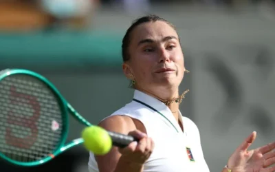 Naomi Osaka o elimina pe Arina Sabalenka la Wimbledon. Liderul mondial paraseste turneul