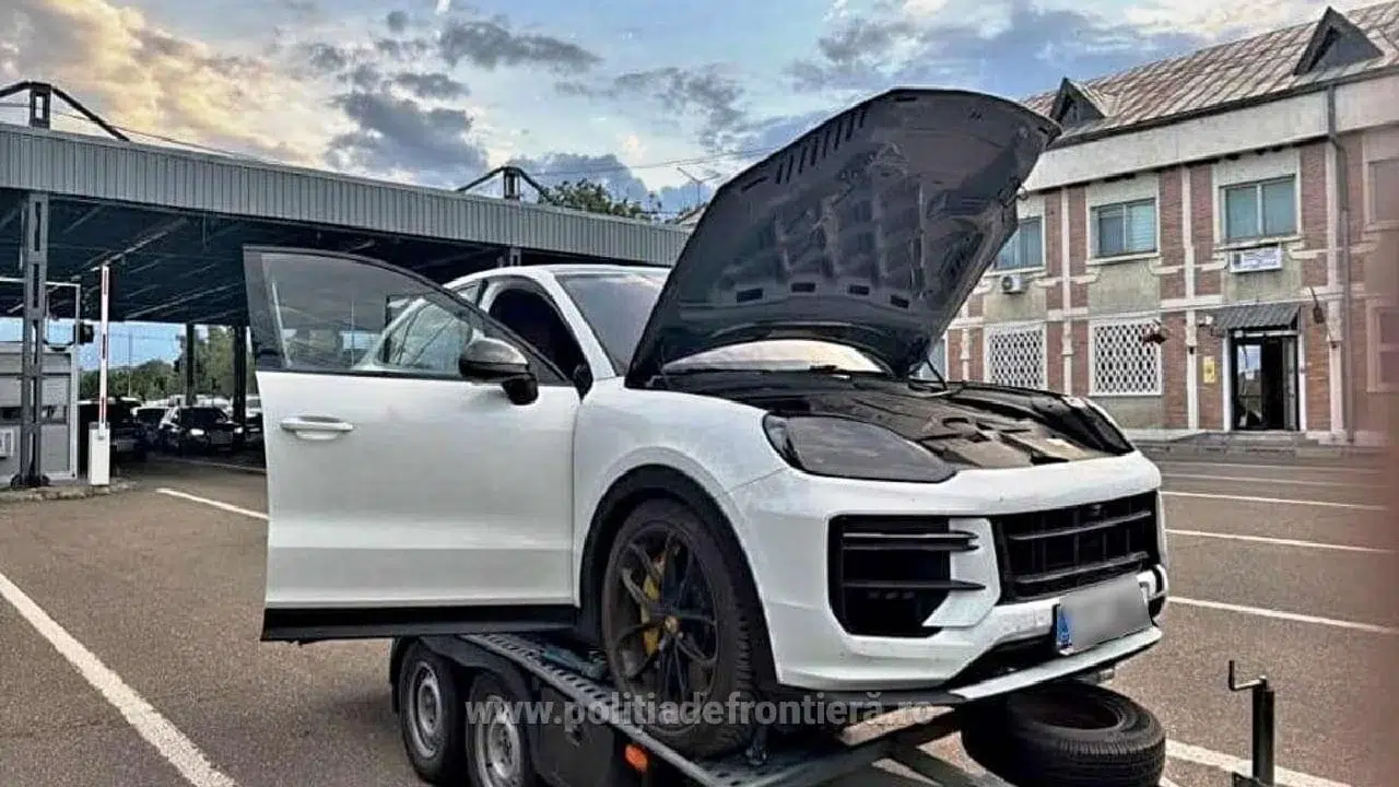 Poliția reține un Porsche de 150.000 de euro în Vaslui. Cehia a emis alerta cu o zi în urmă