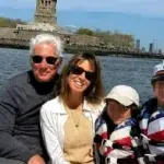 Richard Gere publica imagini rare cu familia in New York. Actorul pregateste trei filme noi