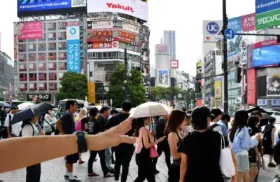 Premierul Japoniei doarme sub trei ore pe noapte. Opoziția cere demisia pentru privare de somn