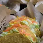 Taco Bell retrage salata verde din meniuri. Peste 1600 de americani s-au infectat