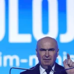 Tribunalul București suspendă deciziile Congresului PNL. Vechea conducere rămâne în funcție