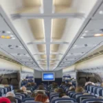 United Airlines inlocuieste scaunul din mijloc cu o masa. Schimbarea apare pe 50 de avioane Airbus