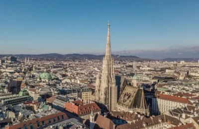 Viena majoreaza taxa turistica la 5 procente din luna iulie. Hotelierii austrieci critica masura