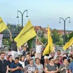 300 de oameni protesteaza in Oradea pentru Viorel Pasca. DIICOT cere arestarea lui