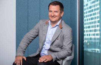 SkyTower lansează cea de-a 7-a ediție a competiției SkyRun, cea mai emblematică competiție de alergare pe scări  pentru copii și adulți