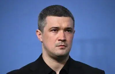 Zelenski il demite pe ministrul Apararii Mihailo Fedorov. Proteste in marile orase din Ucraina