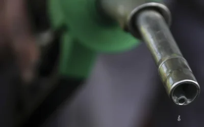 Acciza la carburanti scade cu 10 la suta. Comisia din Senat aproba noul mecanism de calcul