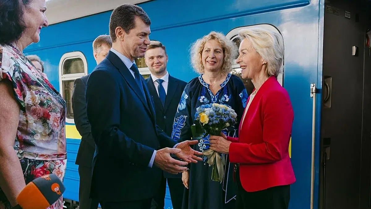 Ursula von der Leyen ajunge la Kiev. Uniunea Europeana pregateste un acord major pentru drone