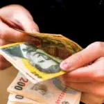 Zece banci primesc o amenda de 3,7 miliarde de lei. Ratele romanilor la credite ar putea scadea