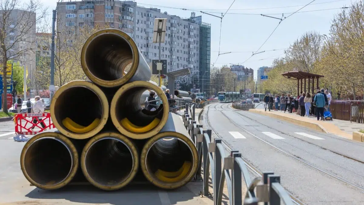 4.163 de blocuri din București rămân fără apă caldă. Primăria Capitalei anunță opriri în iulie