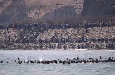 Spania trimite armata la Ceuta. Cel putin 9 migranti au murit la granita cu Marocul