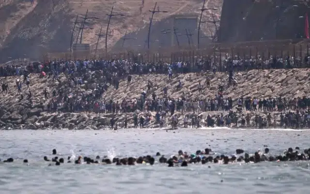 armata spaniola Ceuta migranti
