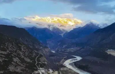 Baraj de 167 de miliarde de dolari pe o falie activa in Tibet. India pregateste o replica