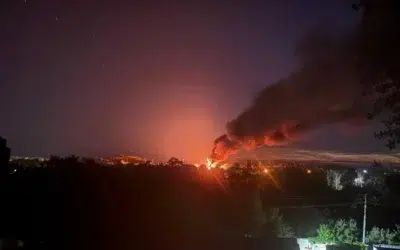 Baza aeriana rusa Engels lovita de drone. Presa locala confirma izbucnirea unui incendiu