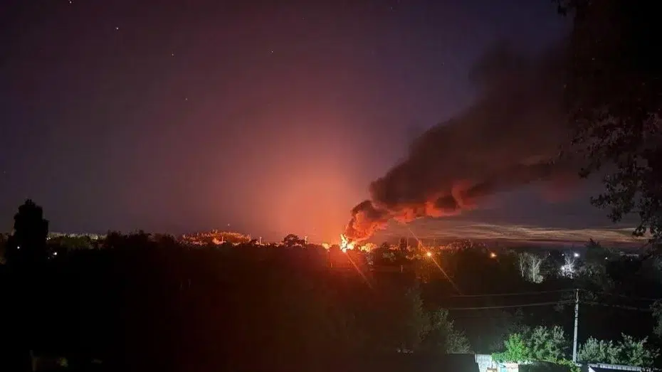 Baza aeriana rusa Engels lovita de drone. Presa locala confirma izbucnirea unui incendiu