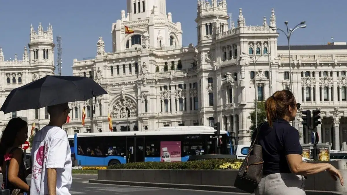 Obiceiurile spaniolilor la 40 de grade. Cum rezista europenii din sud in fata caniculei